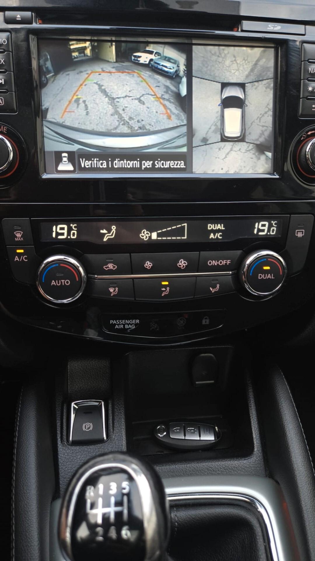 Nissan Qashqai 1.2 DIG-T Tekna Neopatentati Ok