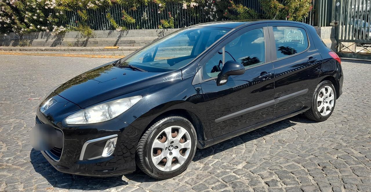 Peugeot 308 1.6 8V e-HDi 5p. Sport