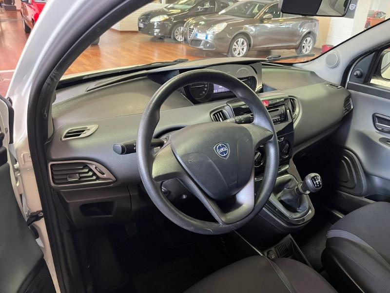 LANCIA Ypsilon 1.2 69 CV 5 porte Silver