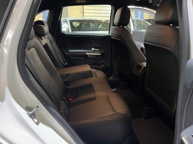 MERCEDES-BENZ B 180 d Autom. Sport Plus UNICO PROP./NAVI/TELEC./F.LED