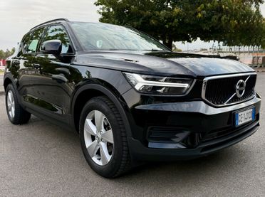 Volvo XC40 2.0 d3 150CV Momentum Geartronic