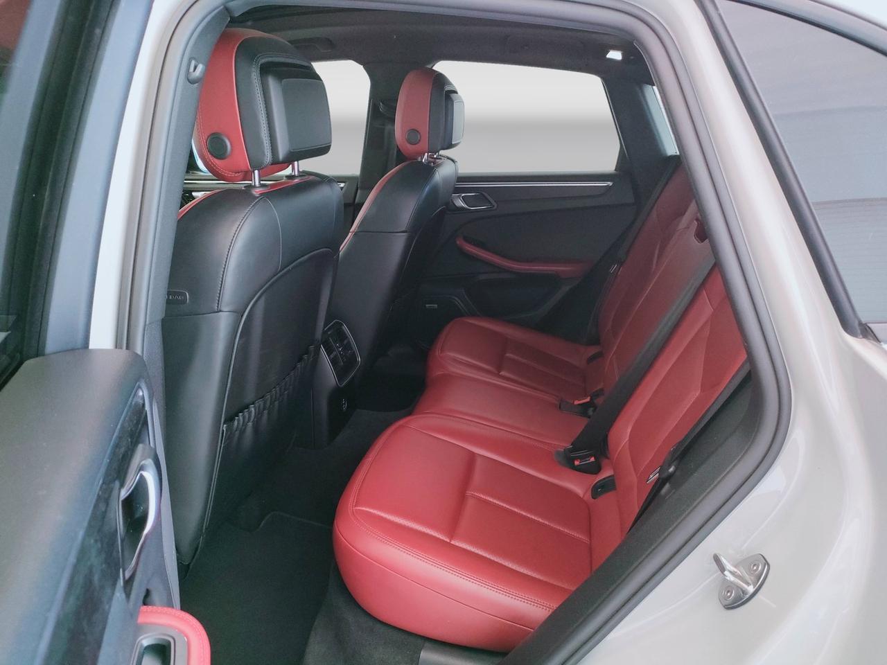 PORSCHE Macan I 2022 - Macan 2.9 GTS 440cv pdk