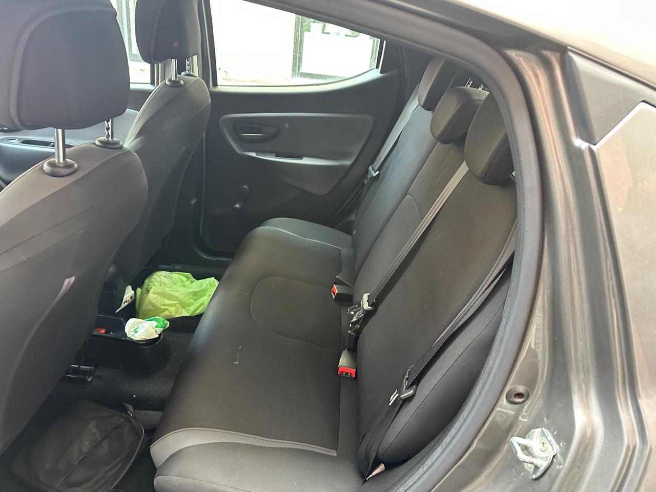 Lancia Ypsilon 1.3 MJT 16V 80 CV 5 porte S&S Platinum