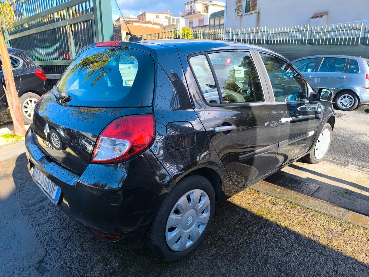 Renault Clio 1.2 16V 5 porte Luxe