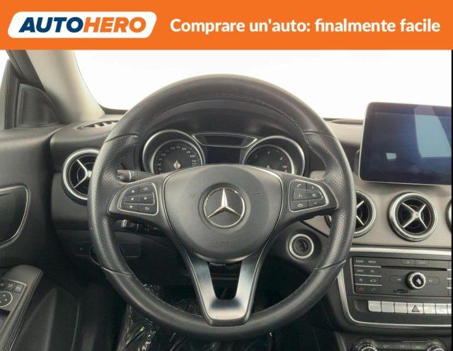 MERCEDES-BENZ CLA 200 d Automatic Sport