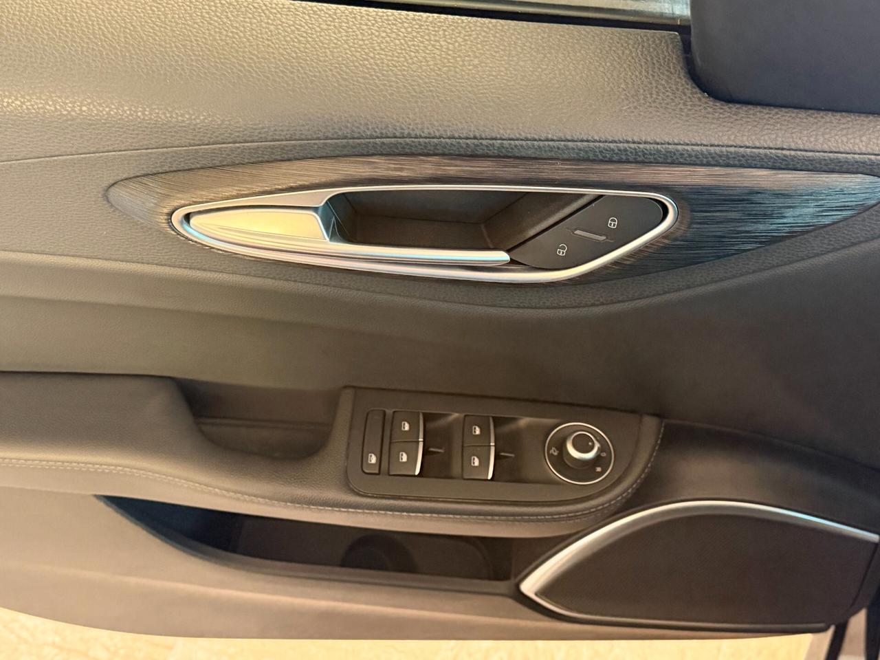 Alfa Romeo Giulia 2.2 TURBODIESEL 160 cv. AT8 BUSINESS (Nav)