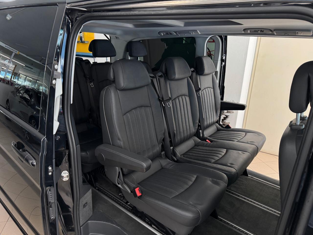 MERCEDES-BENZ VIANO 3.0cc 225CV V6 TD. 8 POSTI *IVA*