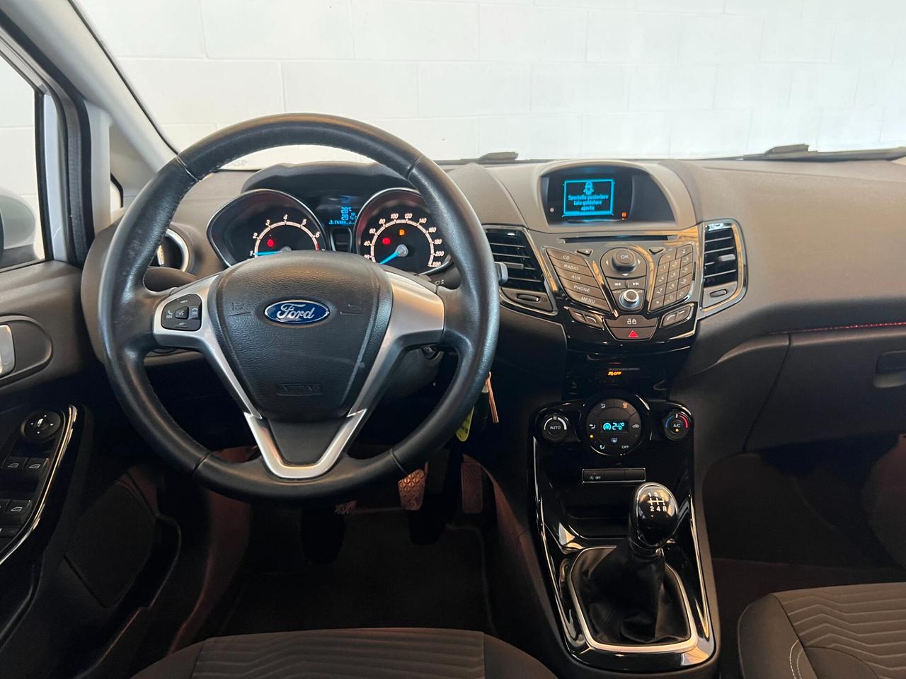 Ford Fiesta 1.0 80CV 5 porte Titanium OK NEOPATENTATI