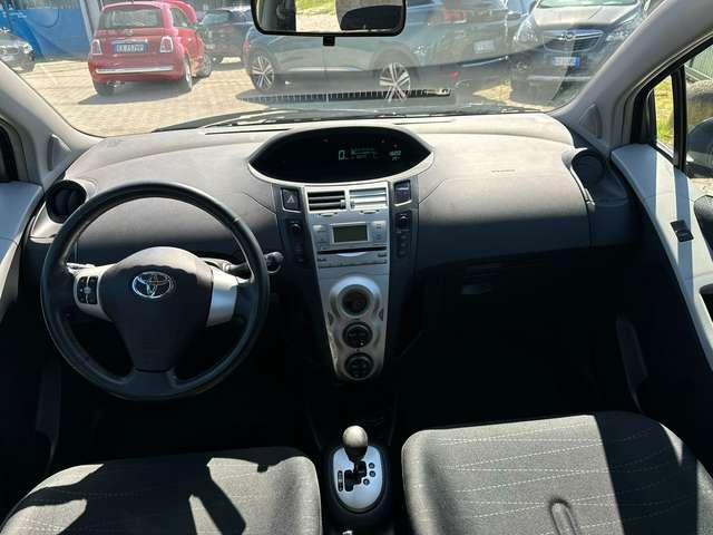 Toyota Yaris 5p 1.3 Sol m-mt NEOPATENTATI