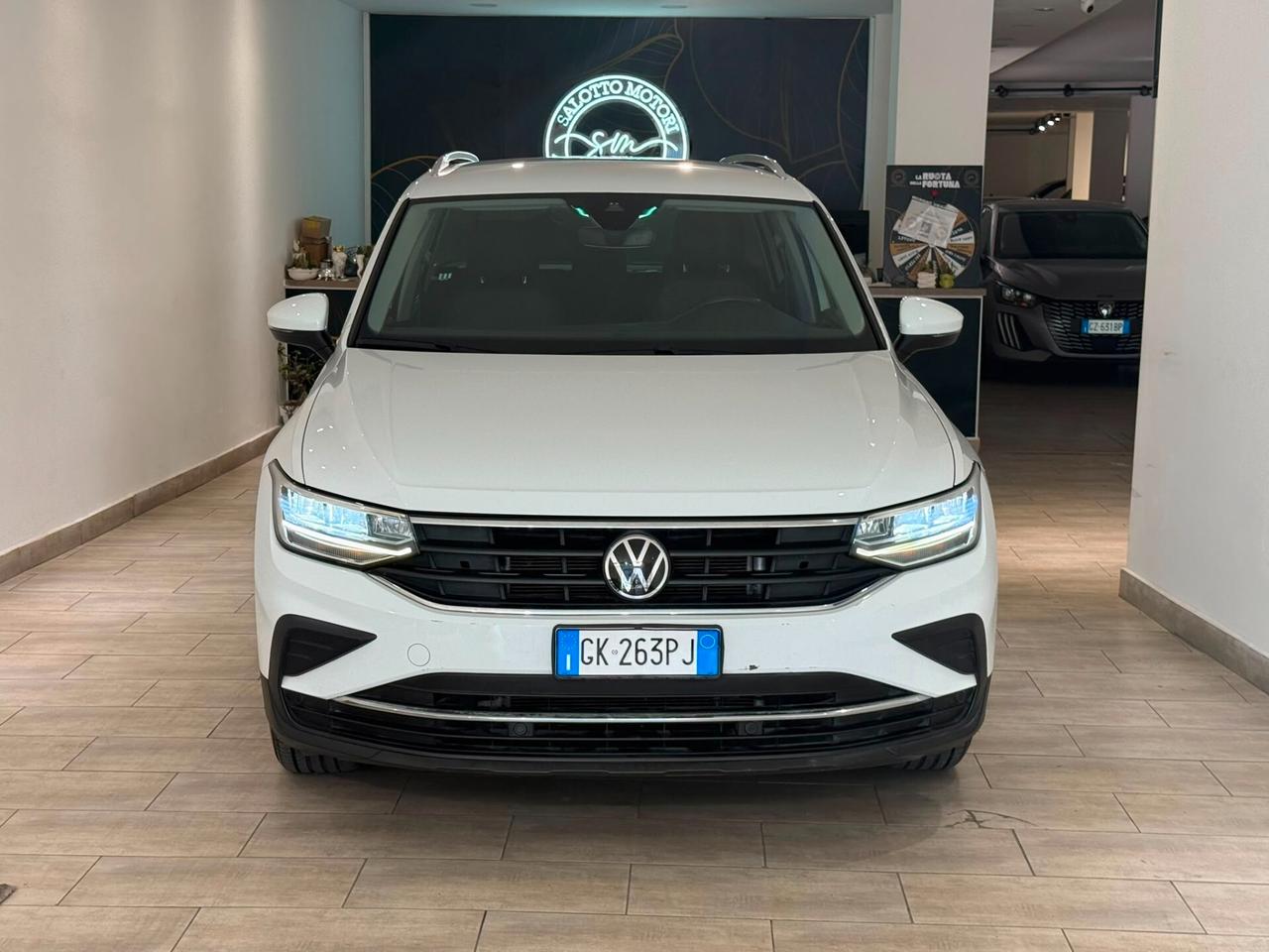 Volkswagen Tiguan 2.0 TDI 150CV SCR DSG R-Line AUTOMATICA
