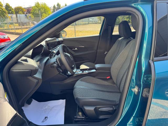 PEUGEOT 2008 Hybrid 145 e-DCS6 Allure KM. 26360