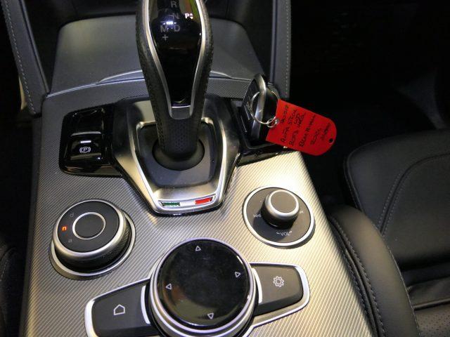 ALFA ROMEO Stelvio 2.0 Turbo 280 CV AT8 Q4 Veloce