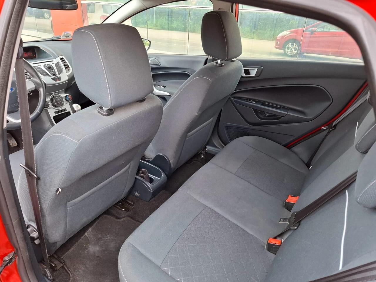 Ford Fiesta 1.4 5 porte Bz.- GPL Titanium