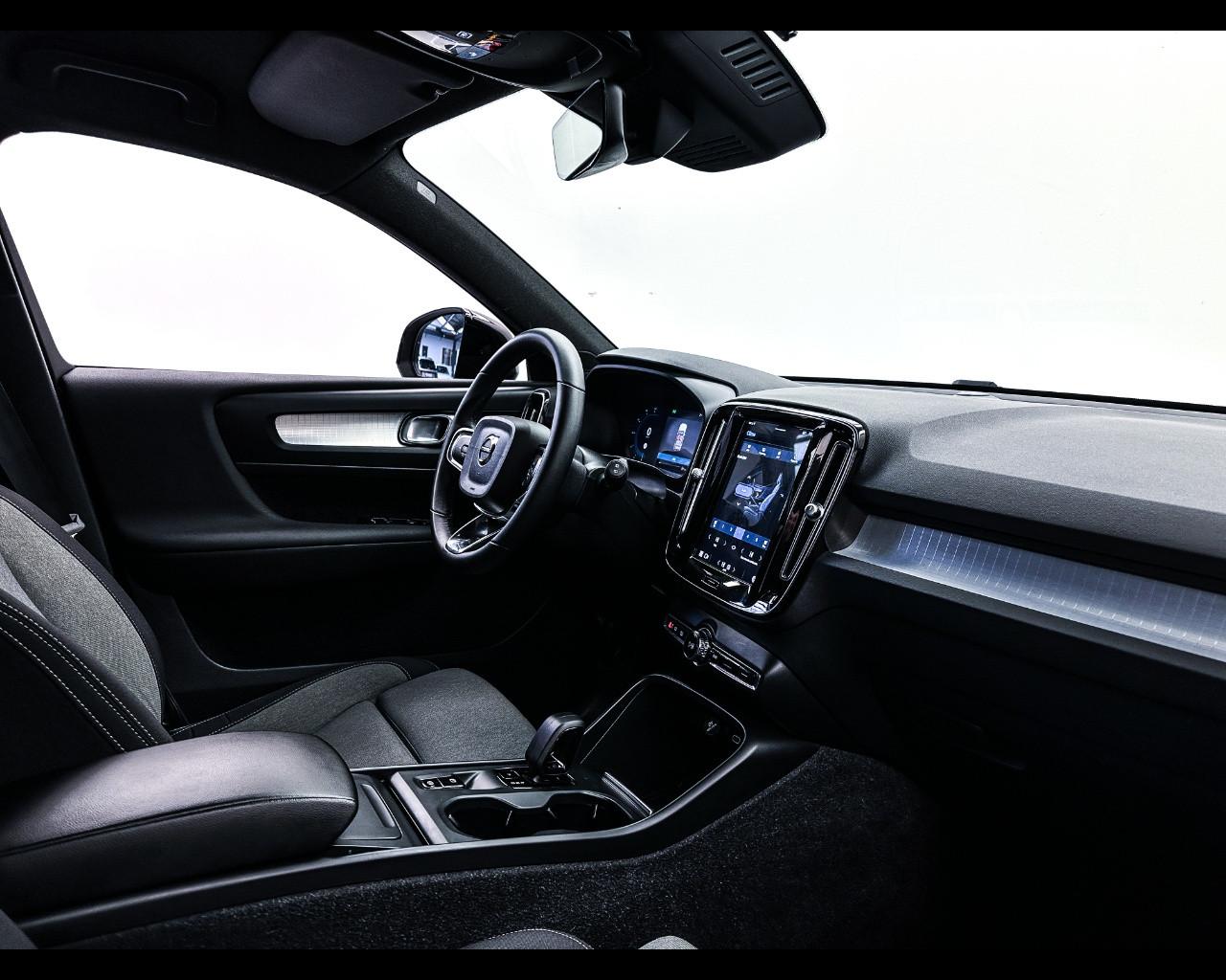 VOLVO XC40 (2017-->) - XC40 B3 automatico Core