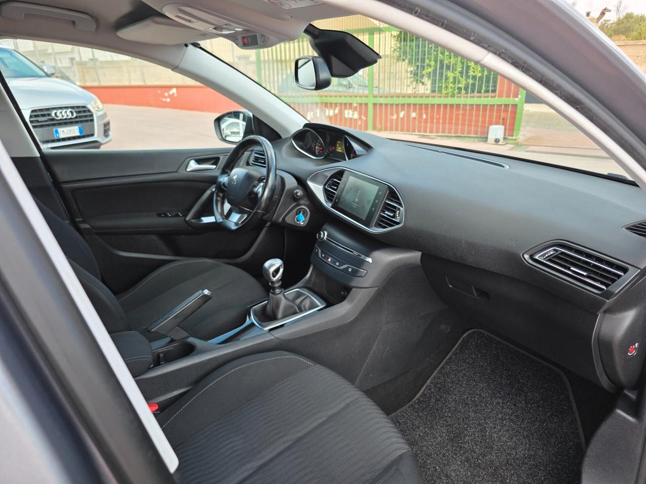 Peugeot 308 BlueHDi 120 S&S Active