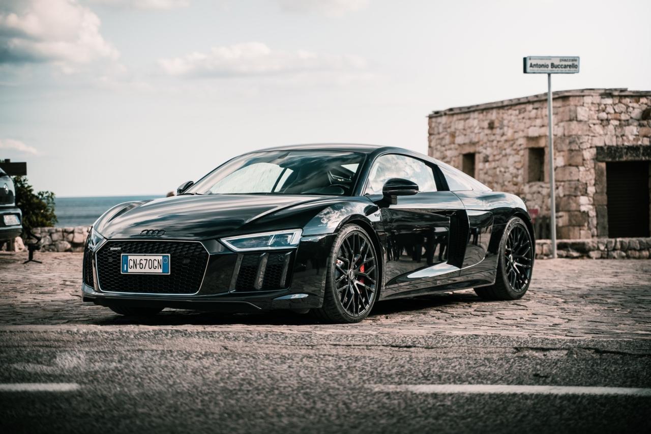 Audi R8 Coupé 5.2 ok permute