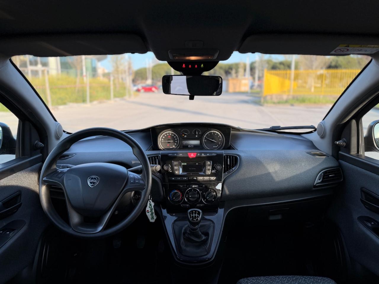 Lancia Ypsilon 1.0 FireFly 5 porte S&S Hybrid Alberta Ferretti