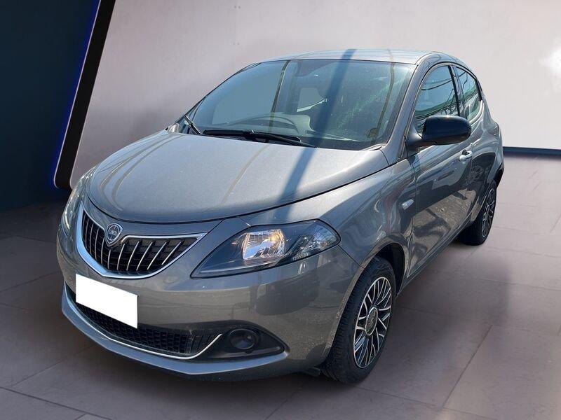 Lancia Ypsilon NUOVA My24 402 Platino 1.0