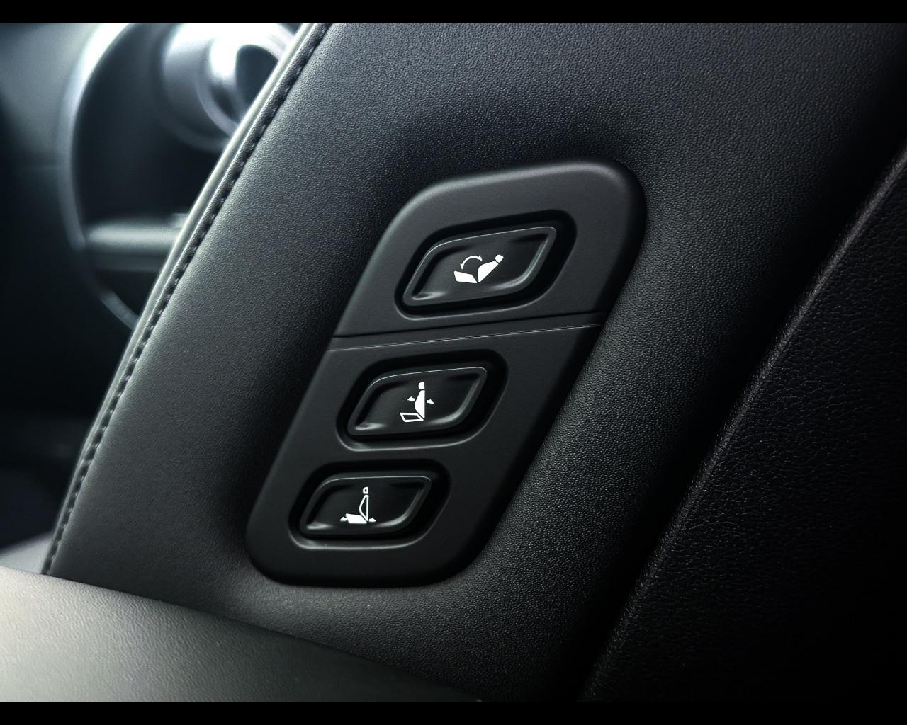 HYUNDAI IONIQ9 110 KWH 4WD CALLIGRAPHY 6PPERF+DM