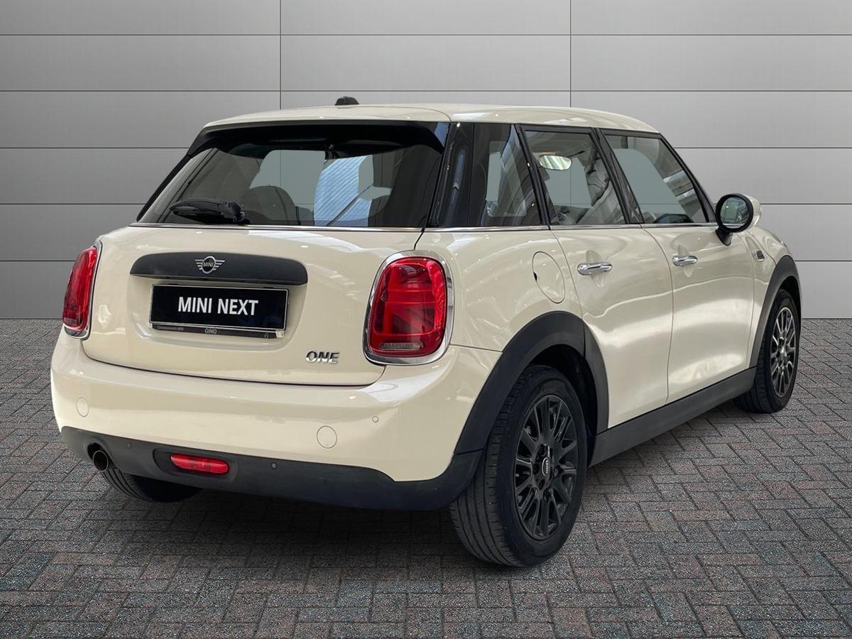 MINI Mini IV F55 2018 5p - Mini 5p 1.5 One 75cv