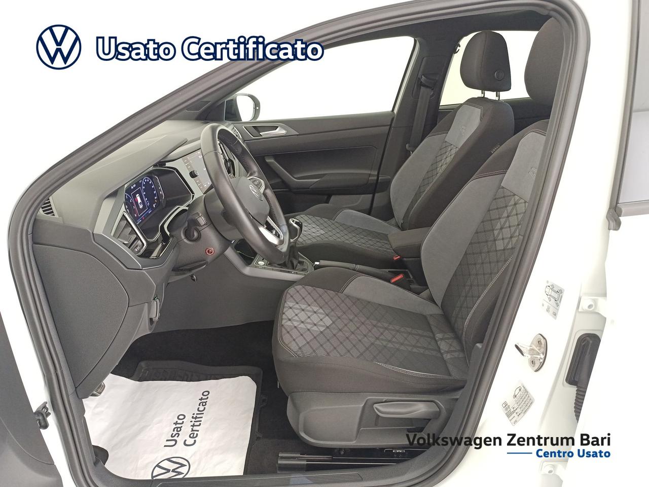 Volkswagen Taigo 1.0 tsi r-line 110cv