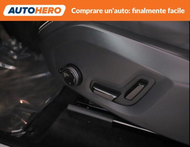 VOLVO XC60 B4 automatico Plus Dark