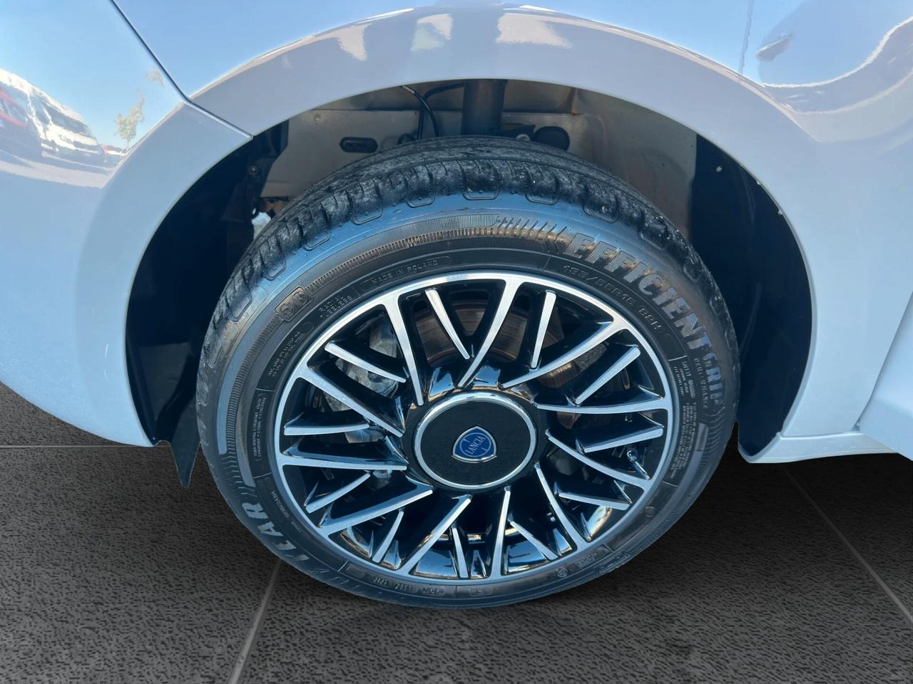 Lancia Ypsilon 1.0 FireFly 5 porte S&S Hybrid Alberta Ferretti