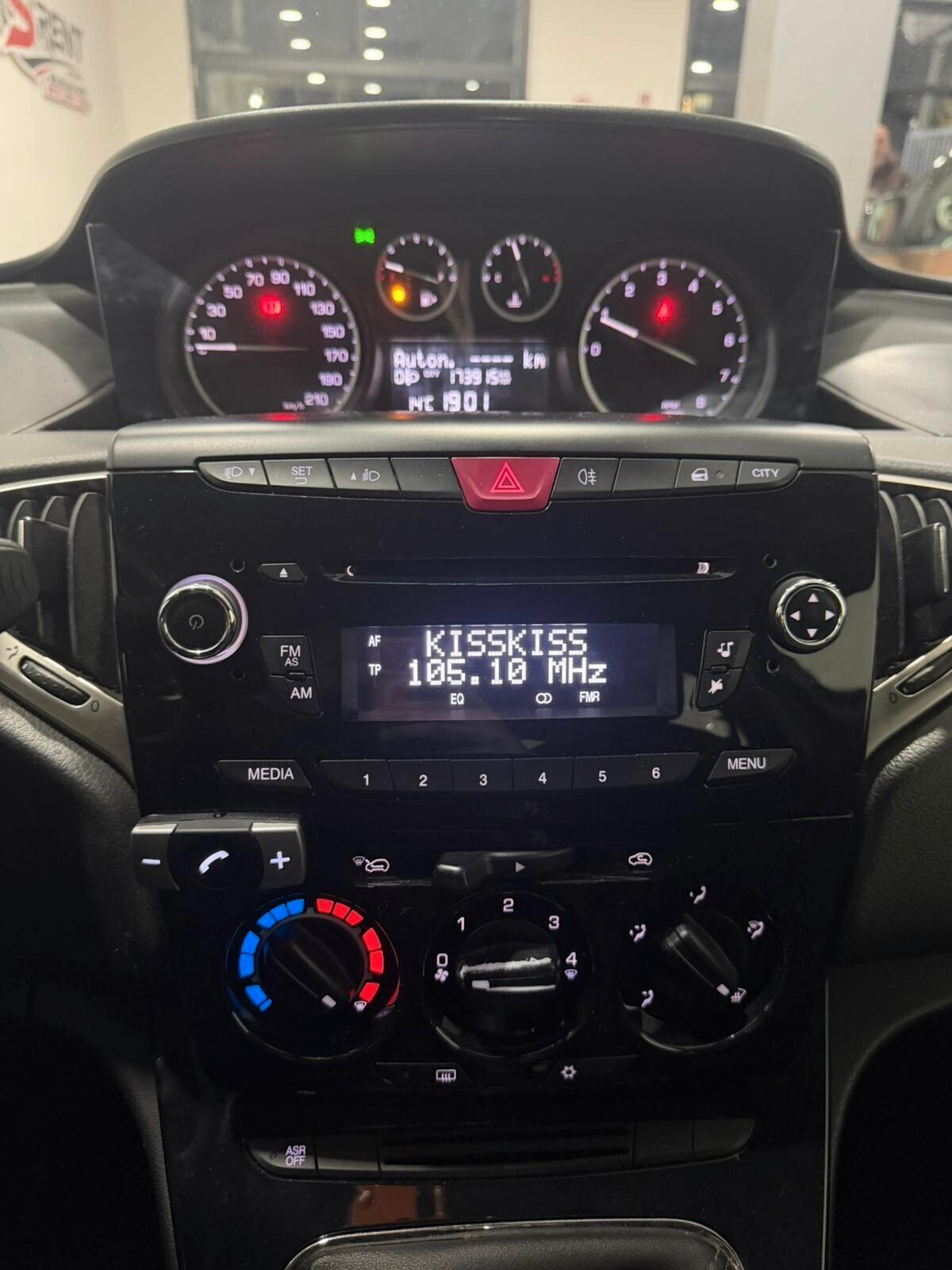 Lancia Ypsilon 1.2 69 CV 5 porte Gold