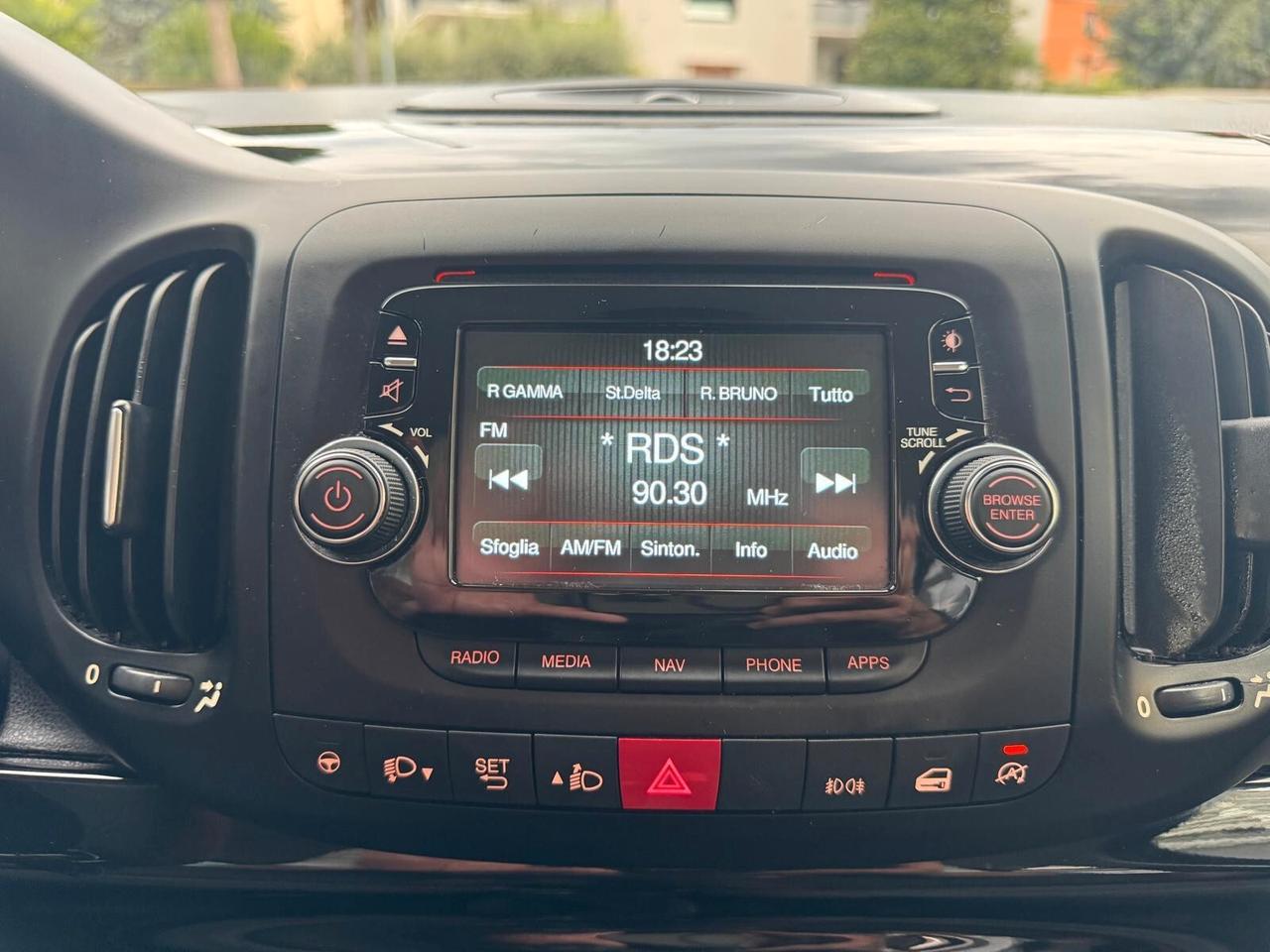 FIAT 500L 1.6 Multijet 120cv TREKKING NEOPATENTATI