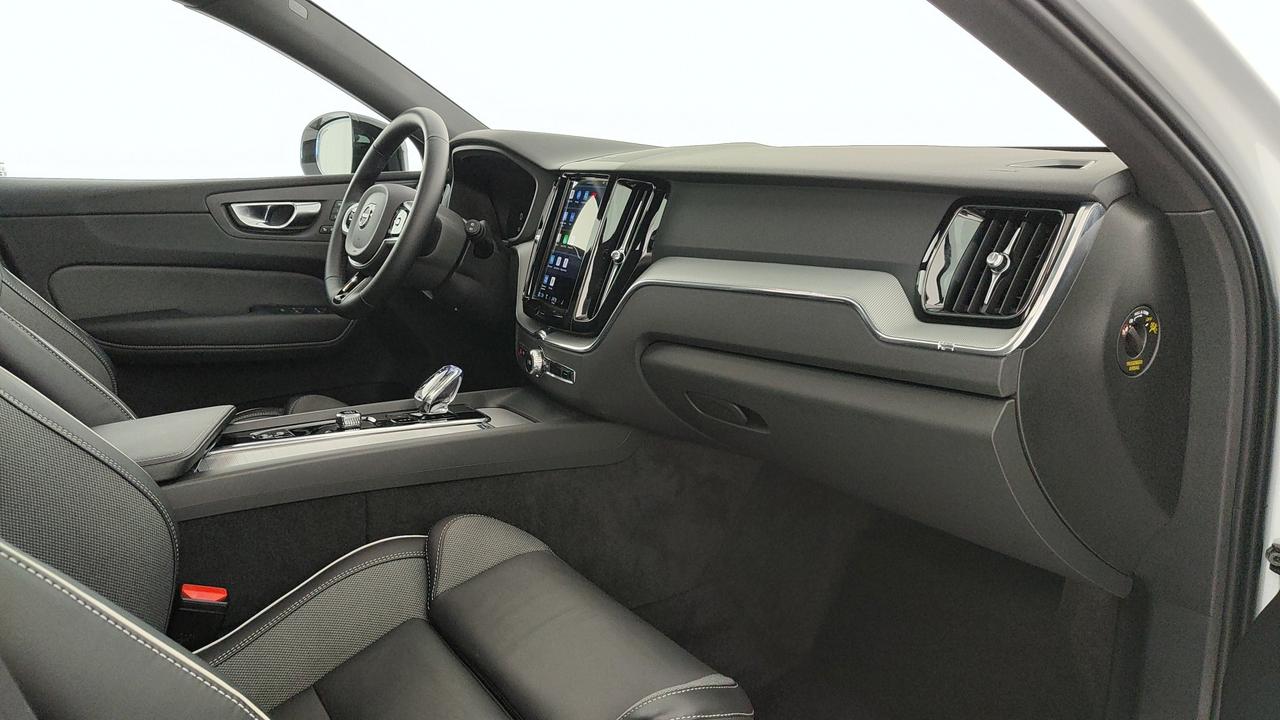 VOLVO XC60 2.0 t6 phev Plus Dark awd auto