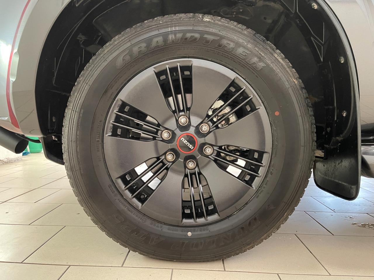 Isuzu D-Max N60 N60FF 1.9D 163cv crew 4x4 auto-Ok Neopatentati-LEGGI SOTTO