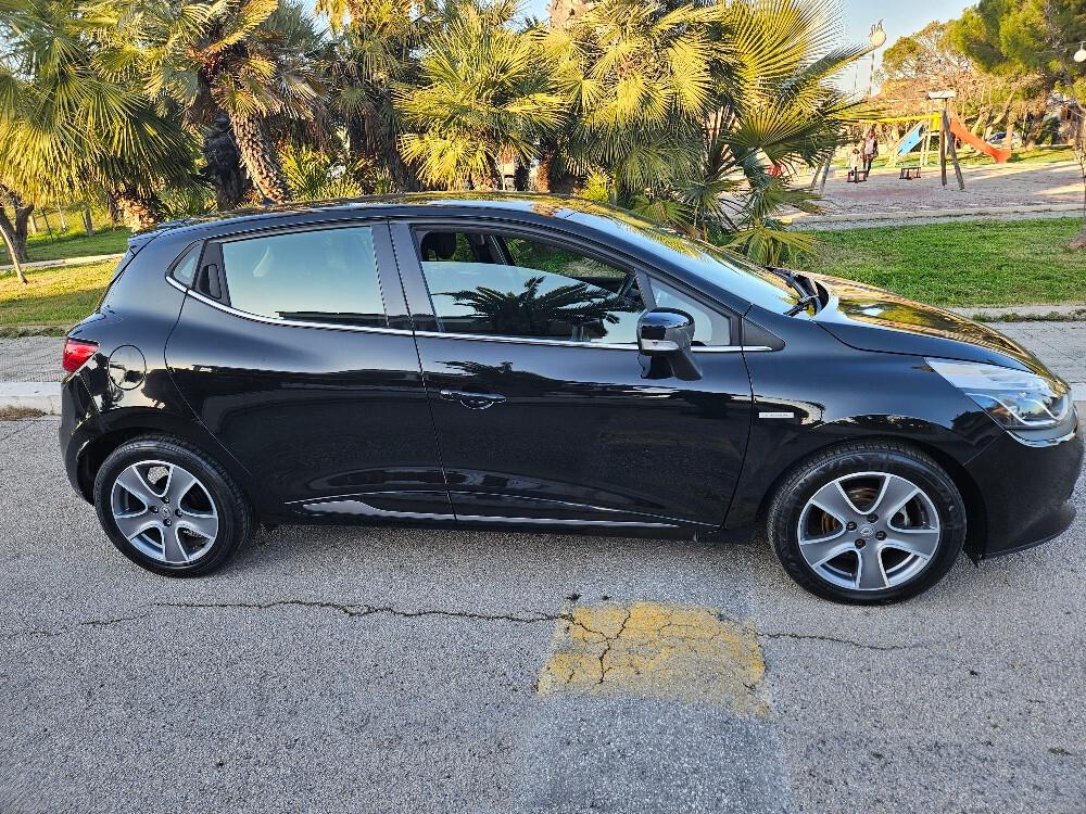 Renault Clio 1.5 dCi 8V 90CV 5P" Costume National"