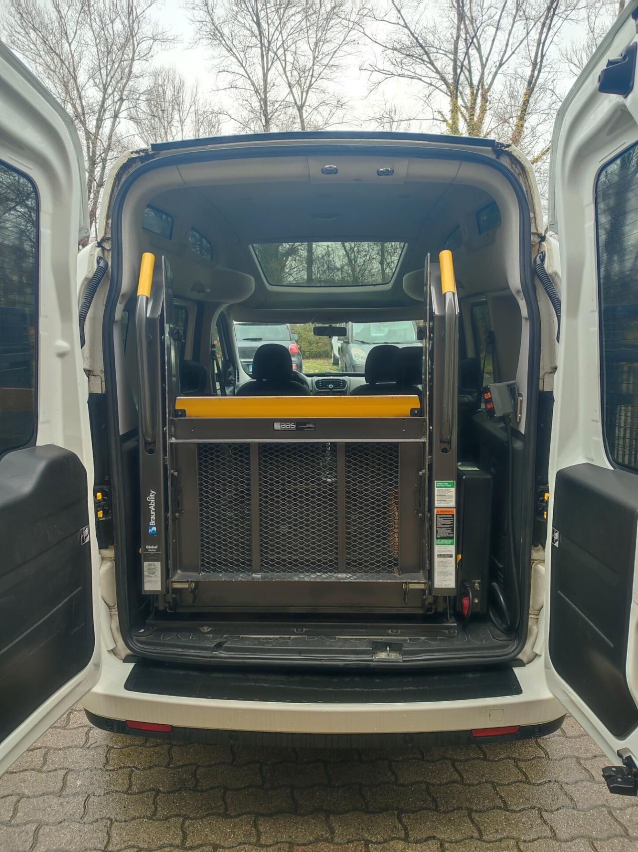 OPEL COMBO 1.4BENZINA 2017 EURO6B PEDANA DISABILI ELETTRICA