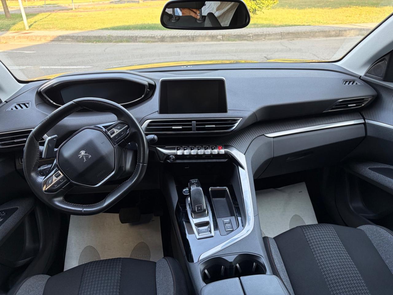 Peugeot 5008 BlueHDi 130 S&S EAT8 Active Pack