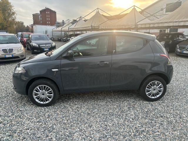Lancia Ypsilon 0.9 TwinAir 85 CV 5 porte S&S Silver