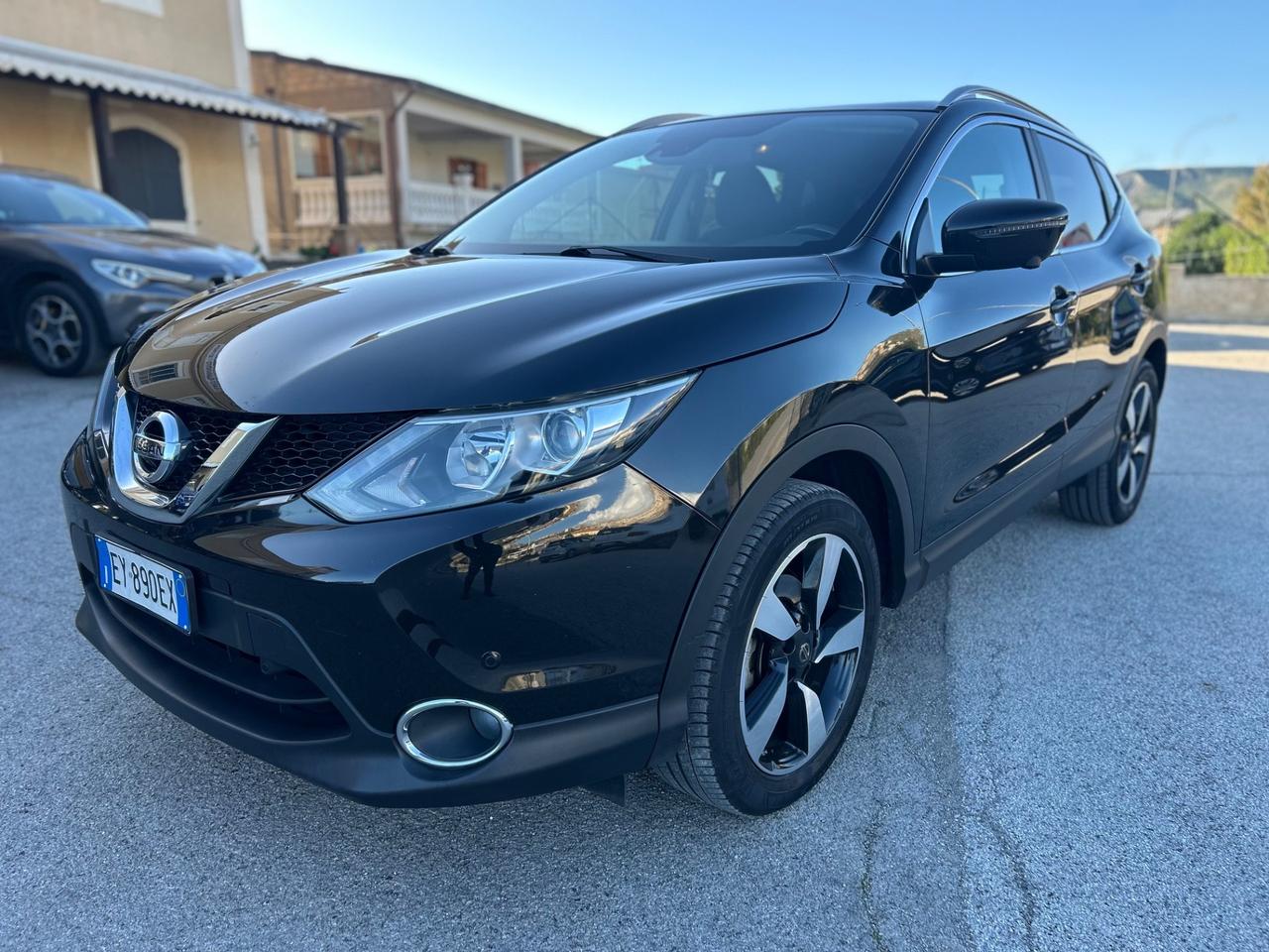 Nissan Qashqai 1.5 dCi 360 N-Tech