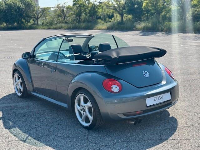 Volkswagen New Beetle 1.6 Cabrio