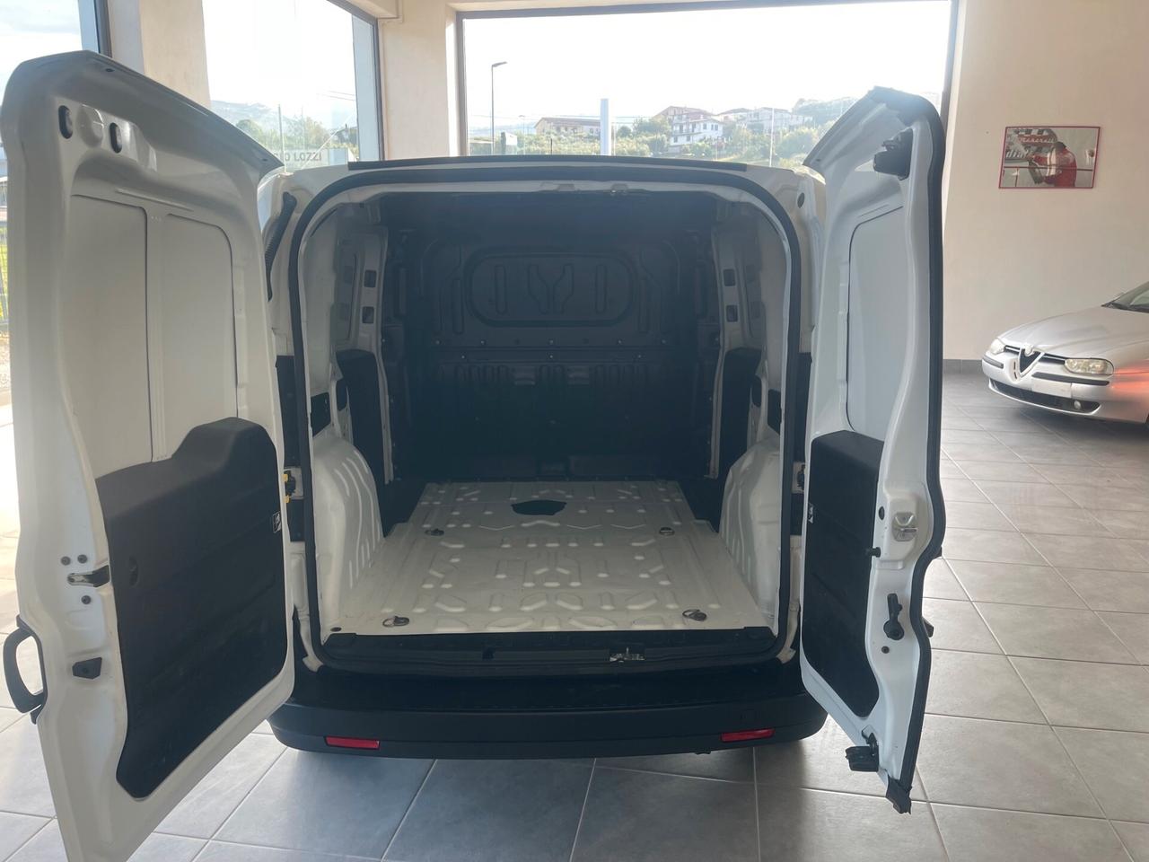 Fiat Doblò 1.6 MJT 90CV S&S PC-TN Cargo Lounge