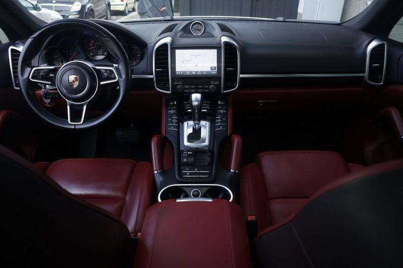 Porsche Cayenne 3.0 Diesel 262 CV Platinum Edition Tetto Unicoproprietario