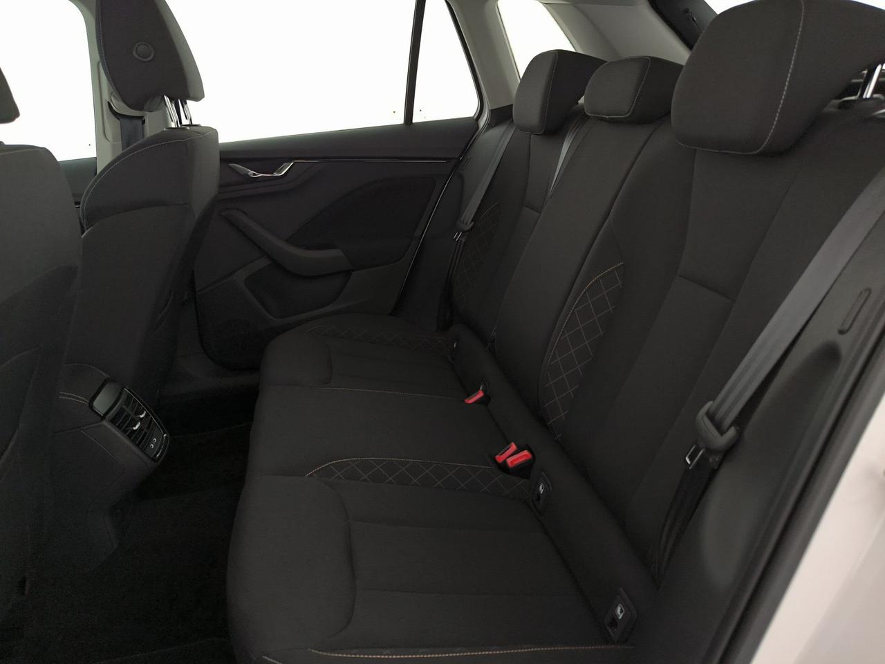Skoda Kamiq 1.0 tsi ambition 110cv