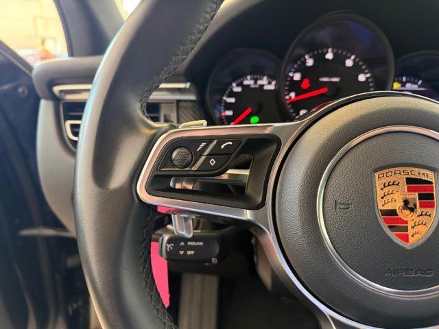 PORSCHE Macan 2.0 //TOTAL BLACK//21//
