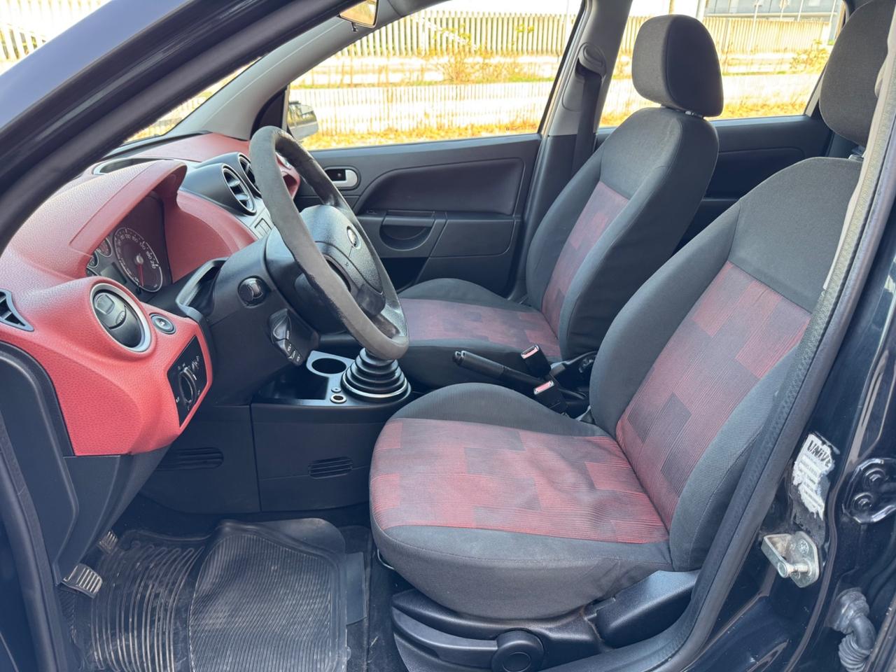 Ford Fiesta 1.4 TDCi 5p. Ghia