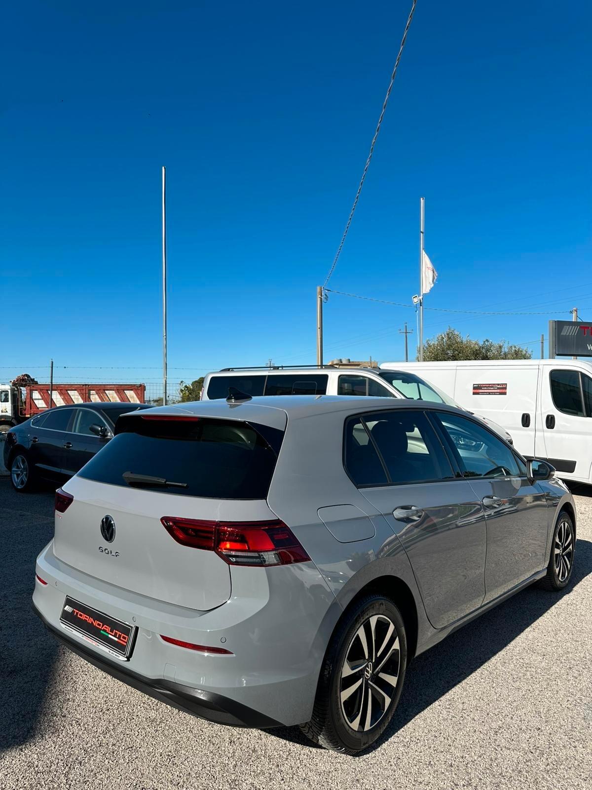 Volkswagen Golf VIII 2.0 TDI DSG UNITED