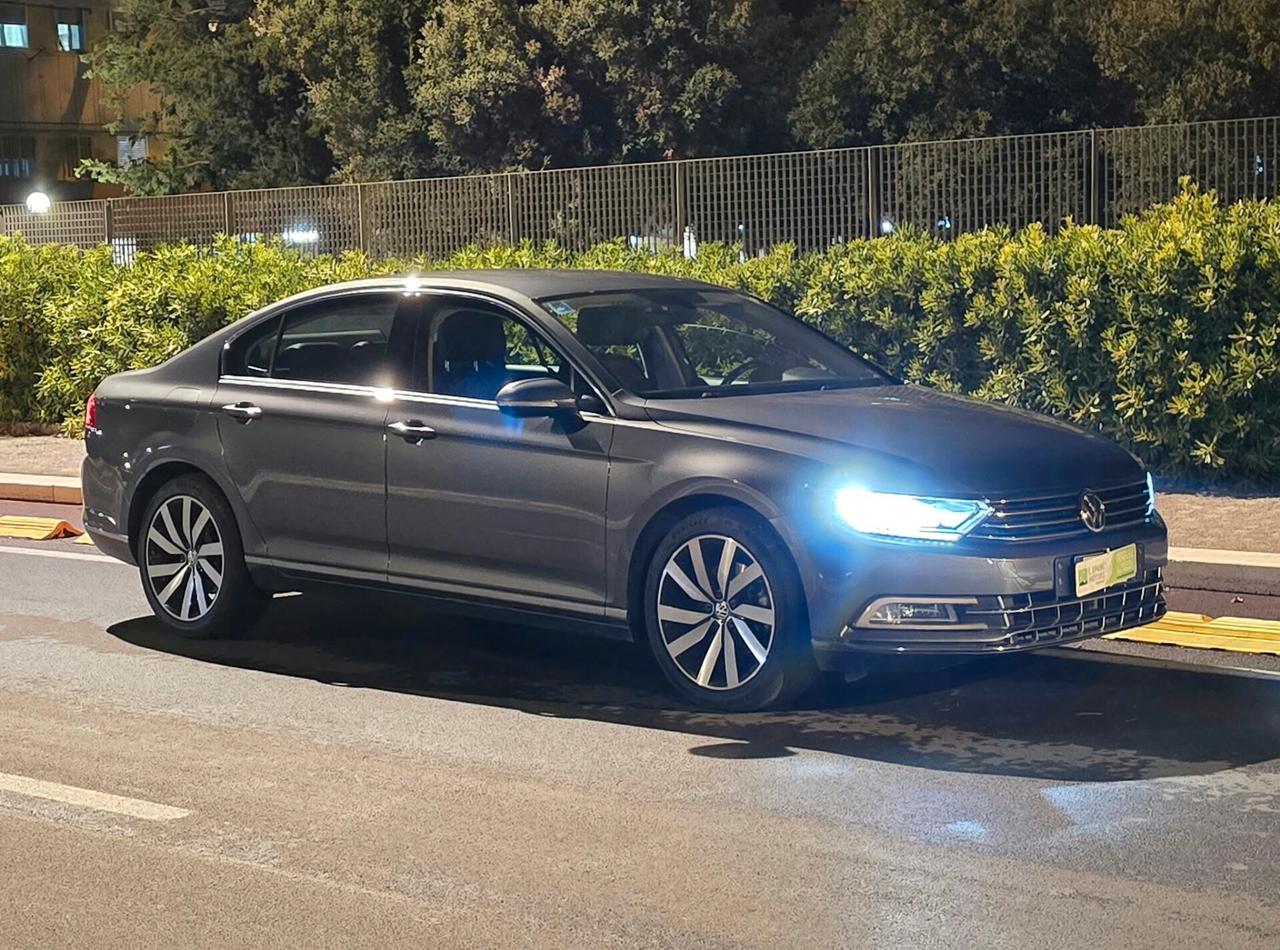 Volkswagen Passat 2.0 TDI DSG Highline BlueMotion