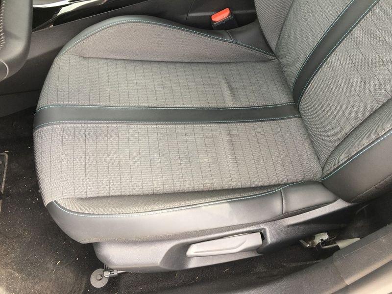 Peugeot 208 PureTech 100 Allure 5p OK NEOPATENTATI