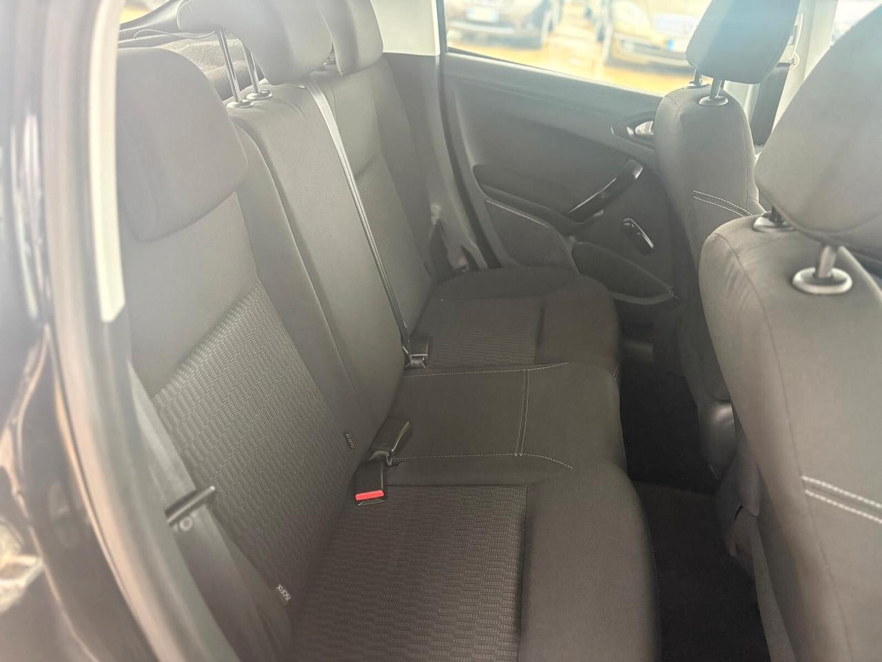 Peugeot 208 BlueHDi 75 5 porte Allure