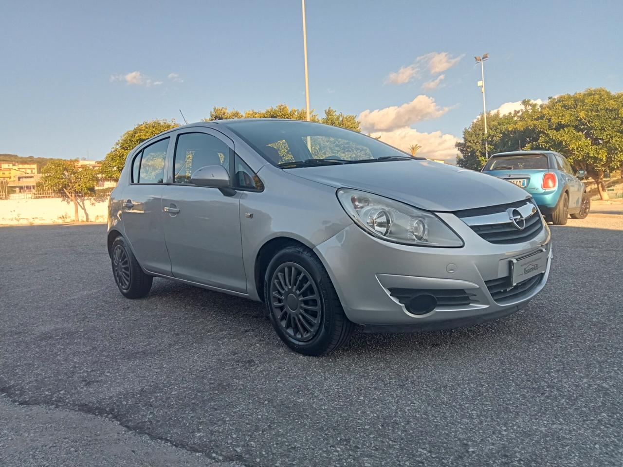Opel Corsa 1.2 5 porte Club 2010