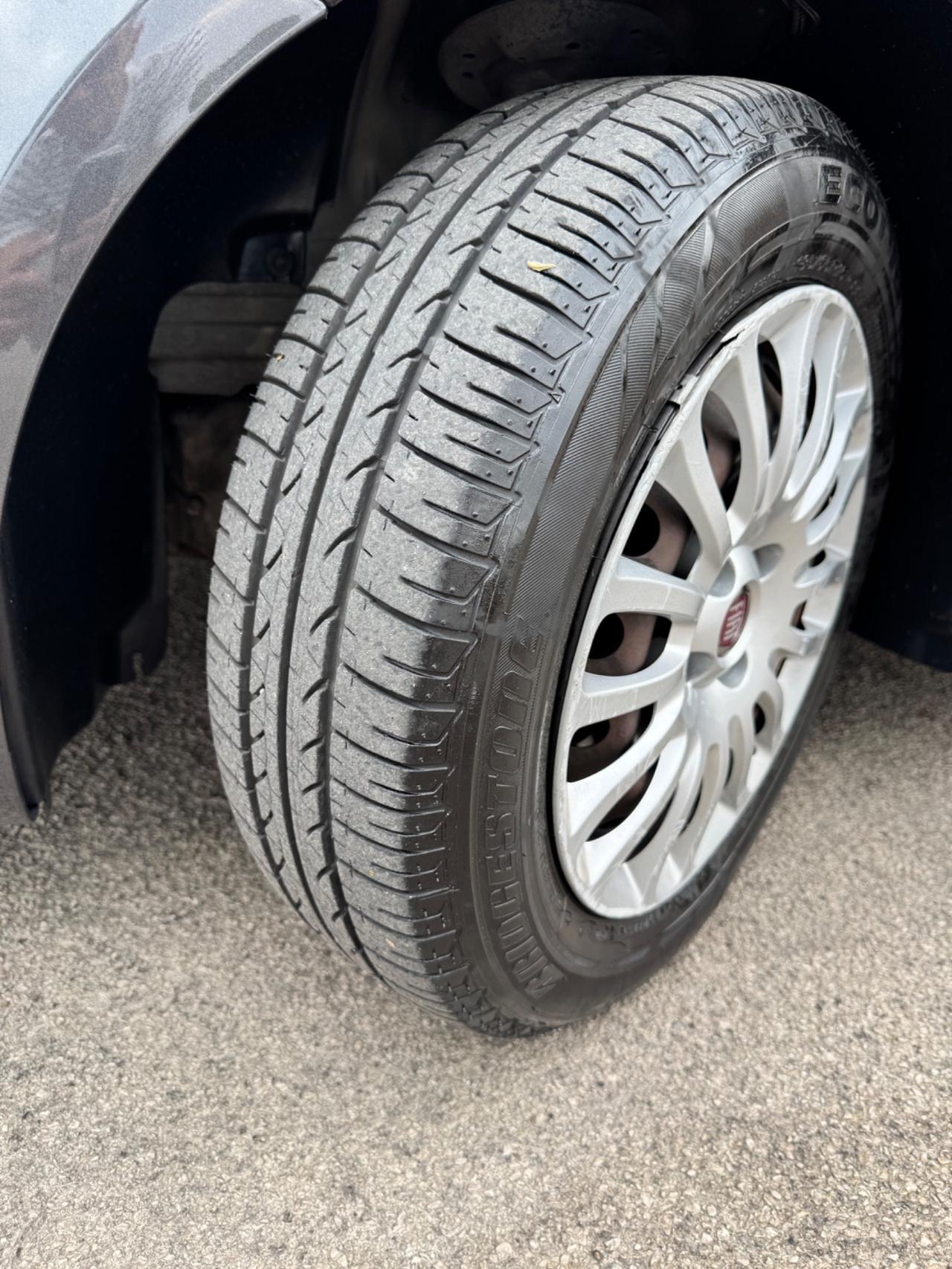 Fiat Punto Evo 1.3 multijet CATENA/FRIZIONE APPENA FATTE