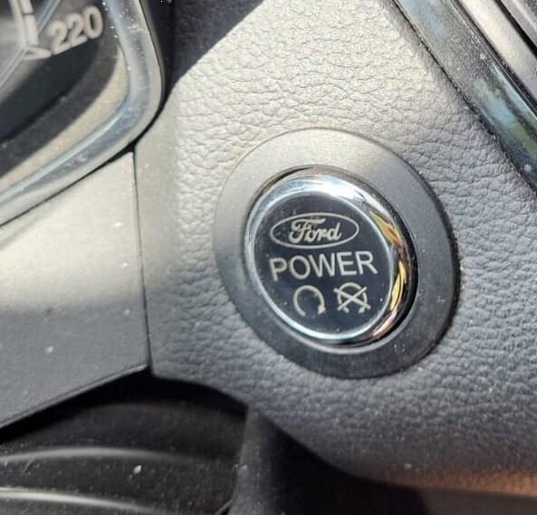 Ford B-Max 1.5 TDCi-EURO 6B-NAVI-PARK PILOT