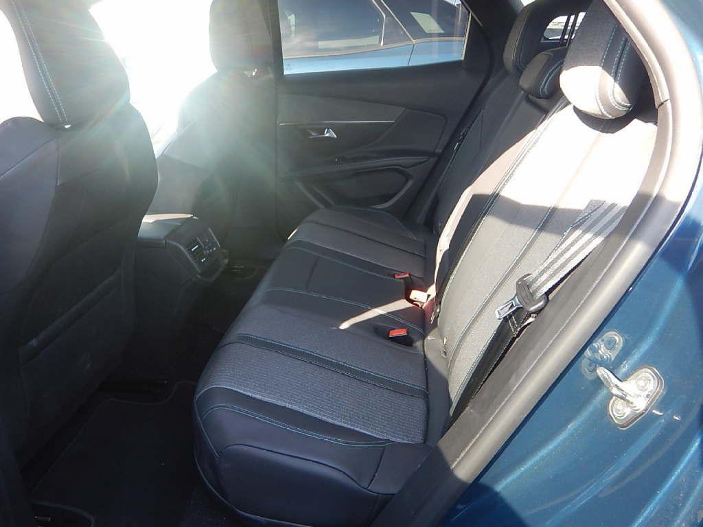 Peugeot 3008 1.6 HYbrid4 Allure Pack 4x4 e-EAT8